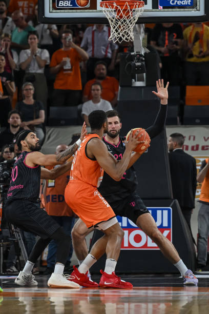 更揭示了超 更揭示了超