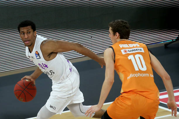 胡梅尔斯重 胡梅尔斯重